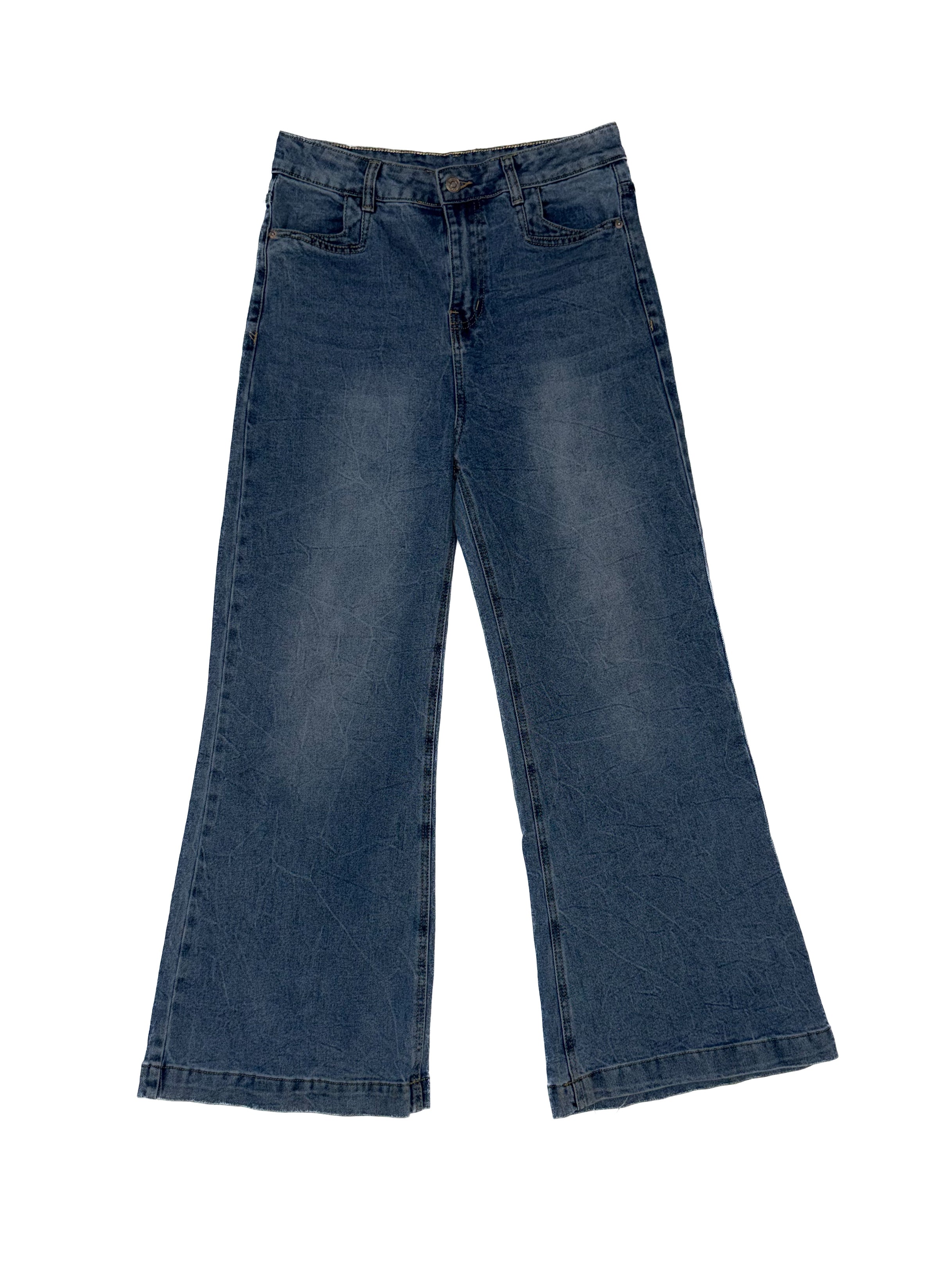 women fit jeans straight leg with embroidery Amare logo on the pocket